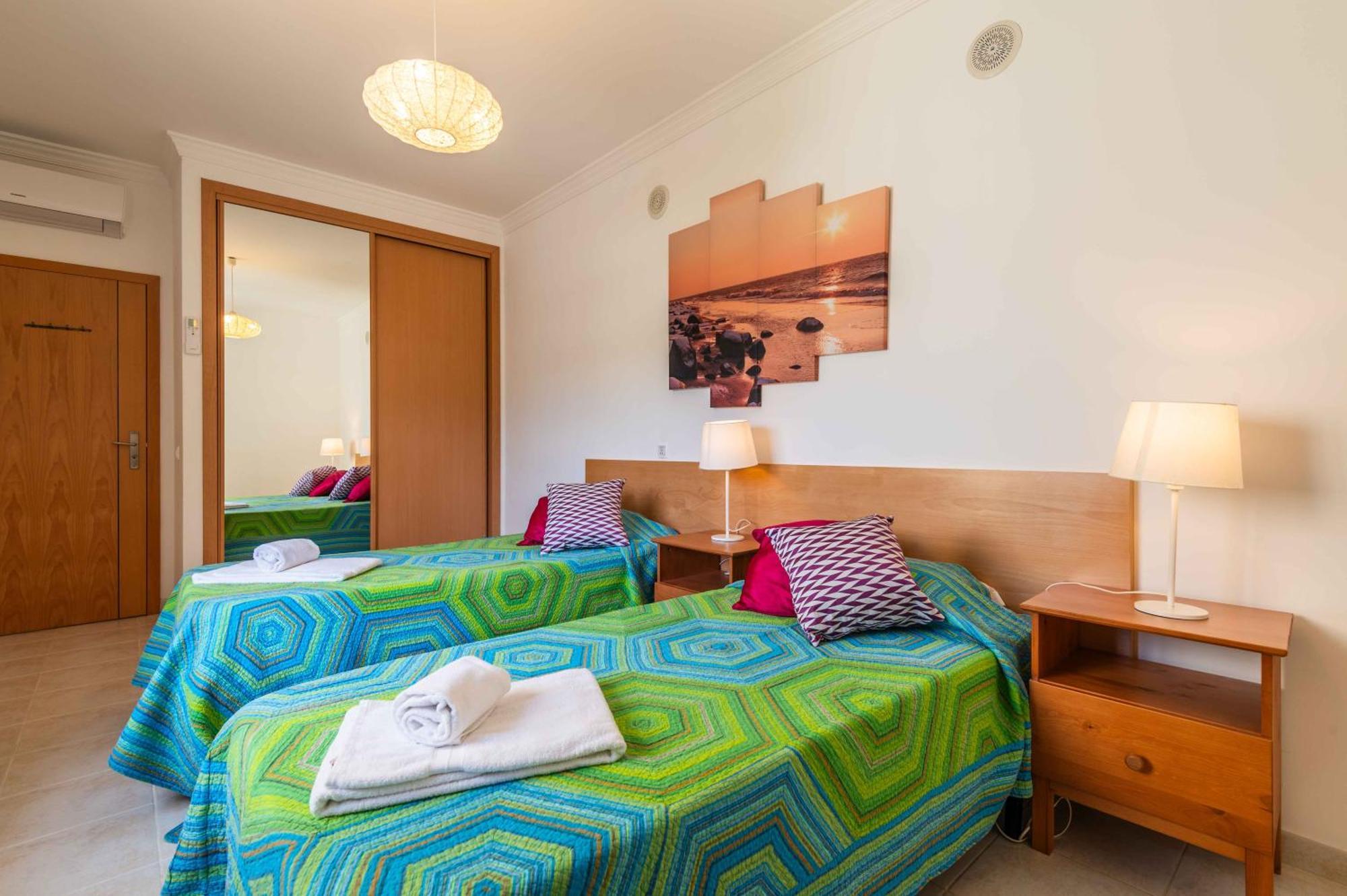 Apartamentos Bosque Sao Jose อัลบูเฟรา ภายนอก รูปภาพ